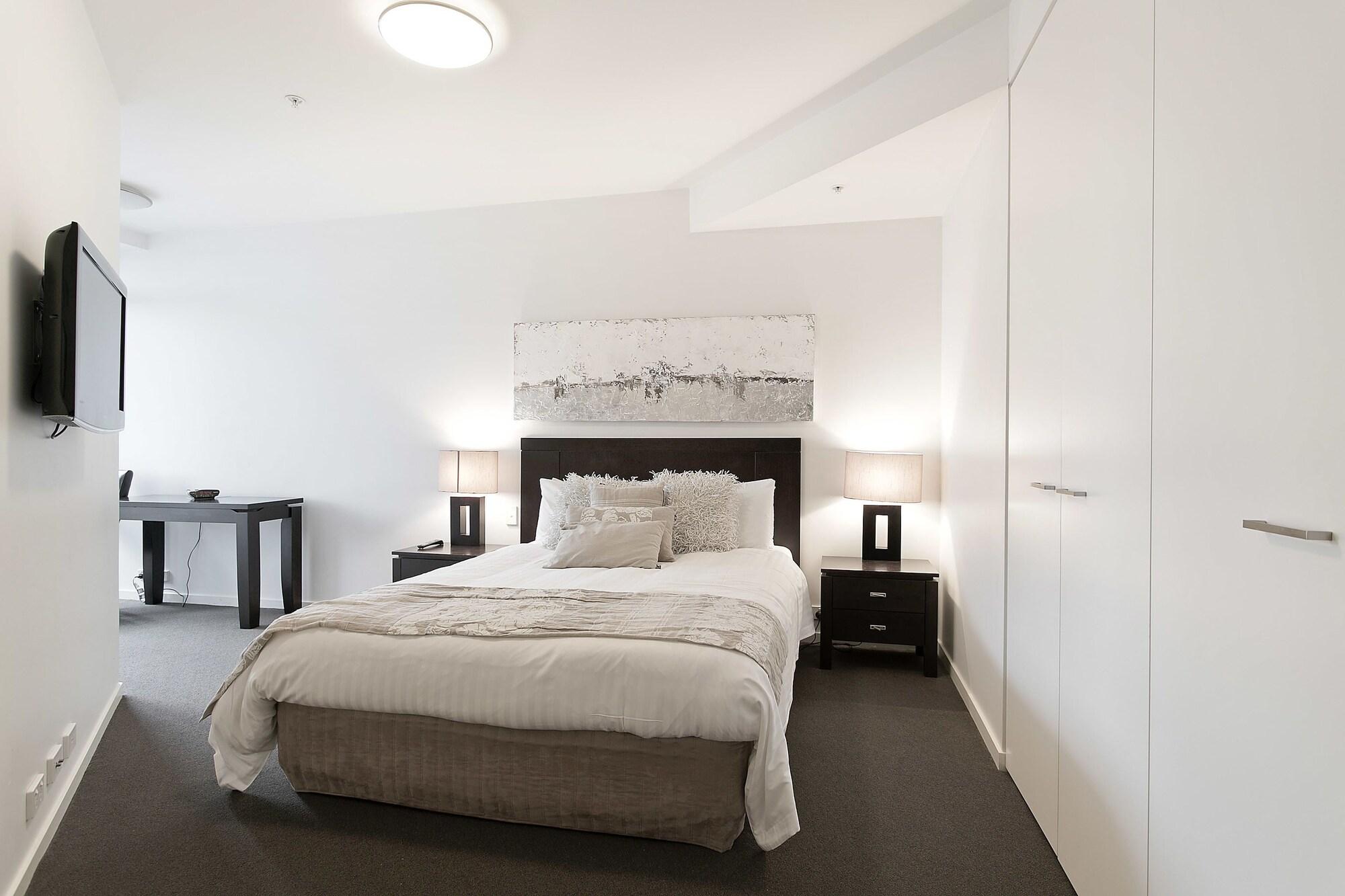 Docklands Private Collection - Newquay Aparthotel Melbourne Exterior photo